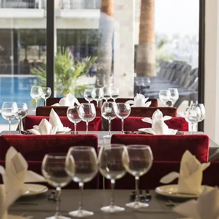 Hotel Palmera 3*